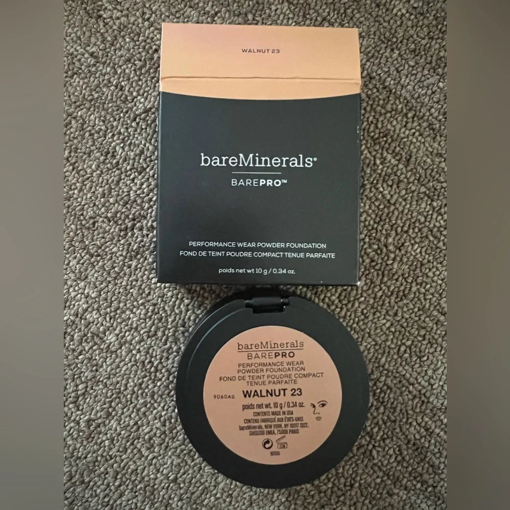 Bareminerals barepro performance wear powder foundation WALNUT 23 DISCONTINUED!